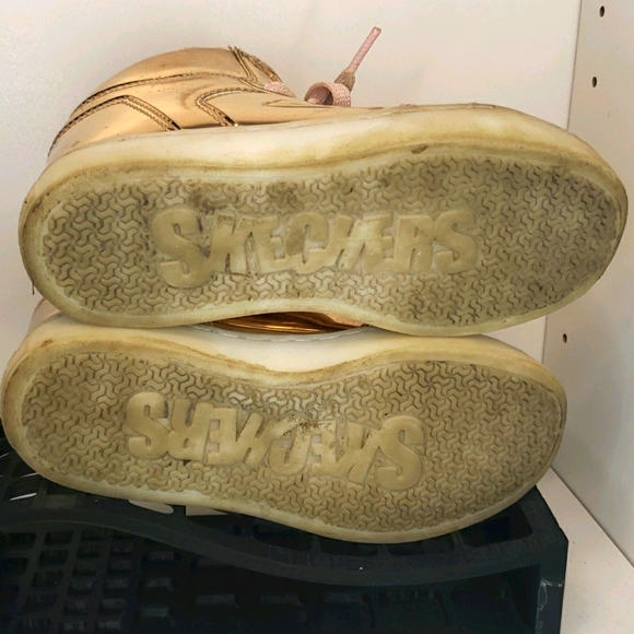 Rose gold light up sketchers size 13 - Picture 4 of 6